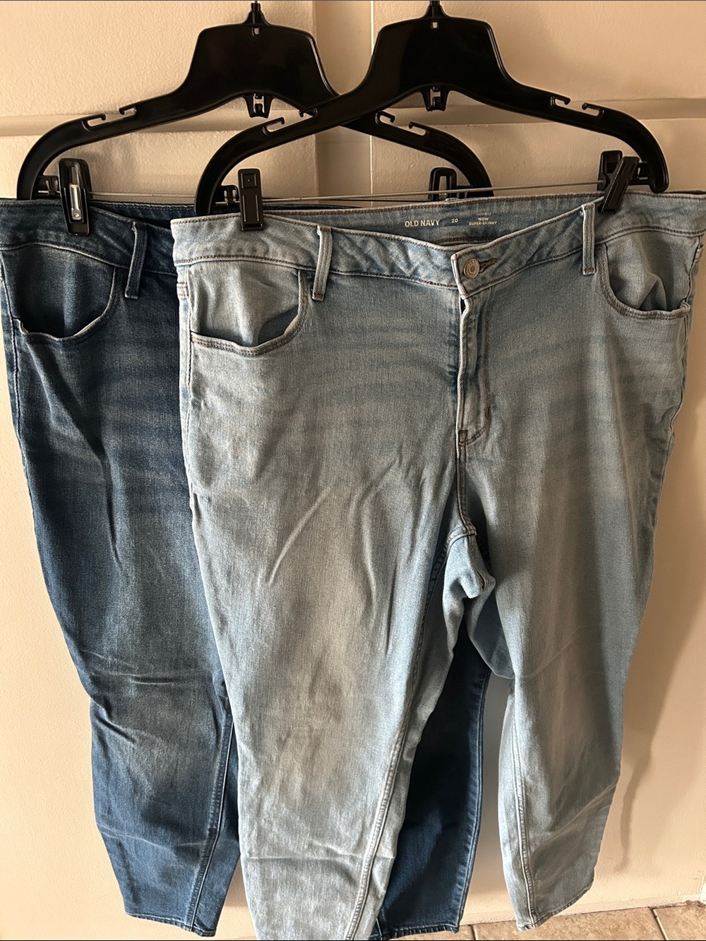 2 pairs! Old Navy Light and Medium Blue Women's Jeggings Duo - Stretch Denim